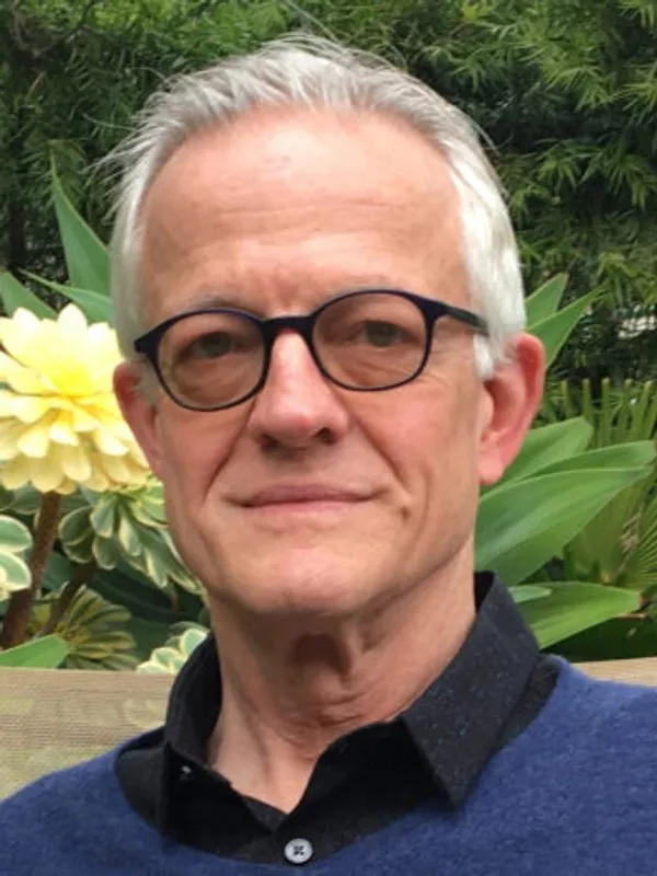 Headshot of Glenn Wharton.