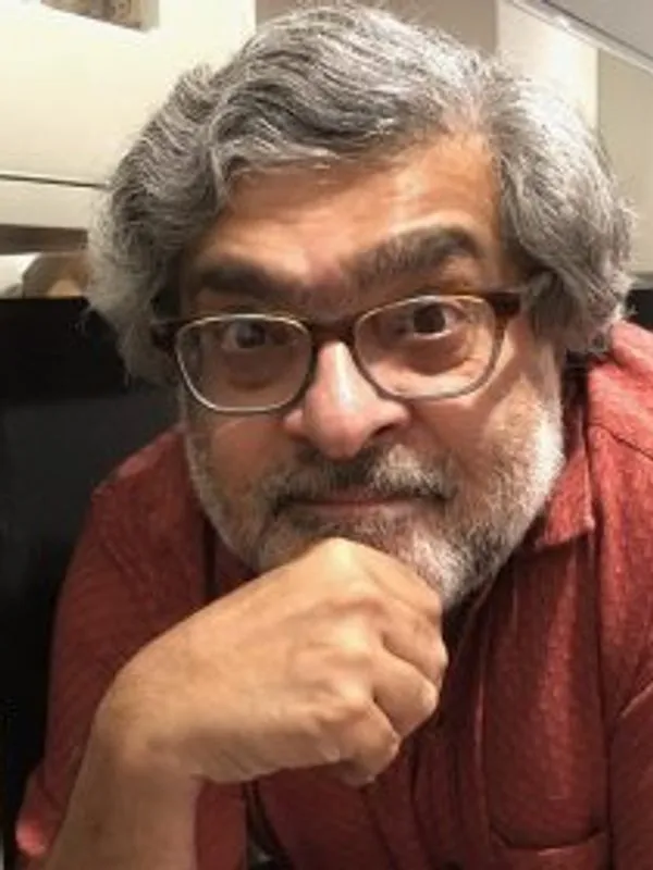 Headshot of Vinay Lal.
